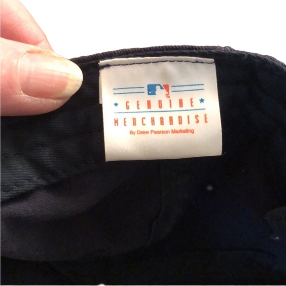 MLB  Boston RedSox World Series champions adjustable Navy baseball cap - Picture 2 of 6